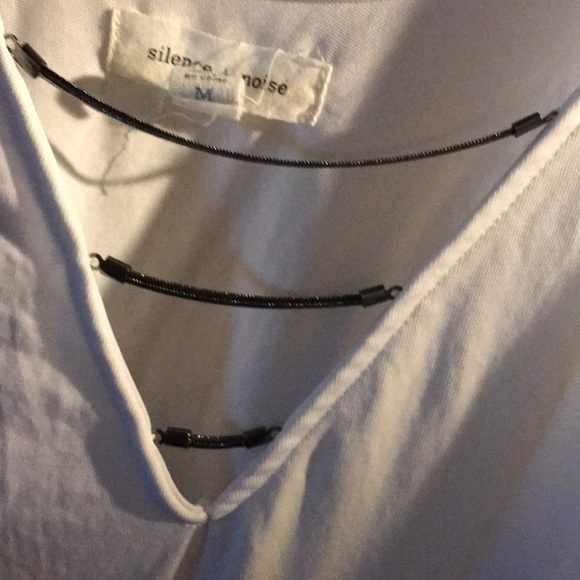 White loose tank style top - Picture 3 of 3